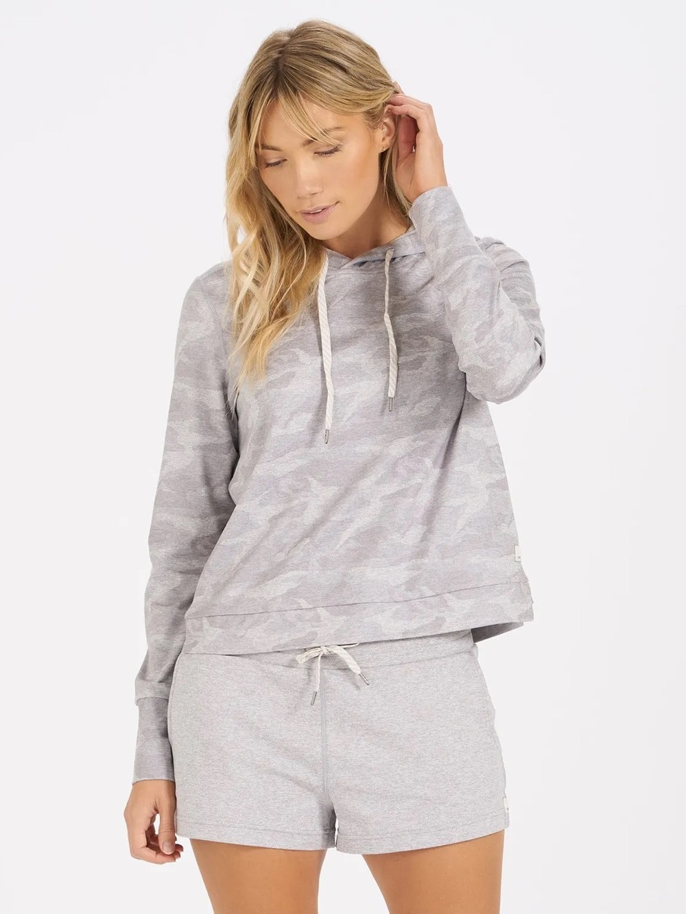 Vuori Halo Essential Hoodie L Pale Heather Camo DreamKnit Pullover Athleisure